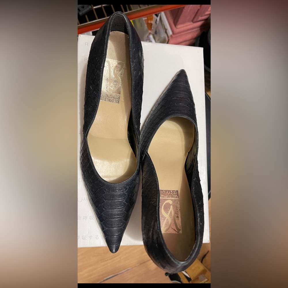 Victoria Spencer shoes, Made in Brazil. Original black crocodile leather.